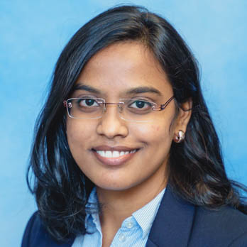 Lakshmi Priyanka Pappoppula, M.D. (Jefe de Residentes, Medicina Interna; y Líder de Residentes para la Relación Terapéutica a Largo Plazo con Pacientes de la Clínica de Continuidad)